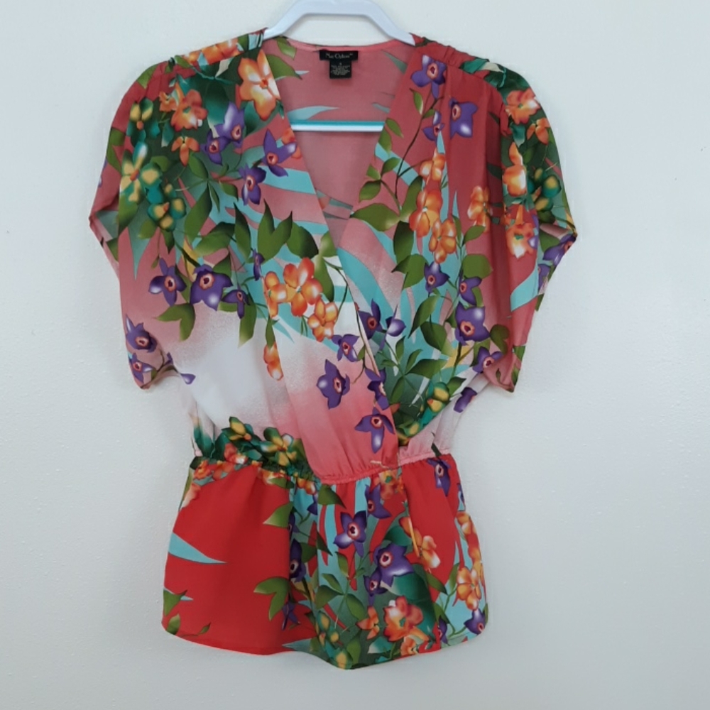 Ladies Nue Options Blouse sz. Small